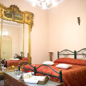 https://la-casa-di-via-narbone.sicilyhotelsitaly.net
